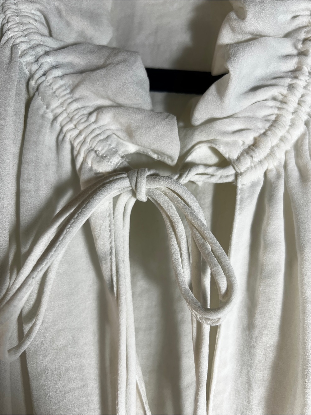 H&M Ruffled Top - Picture 3 of 5